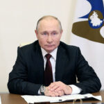 Путин поздравил
