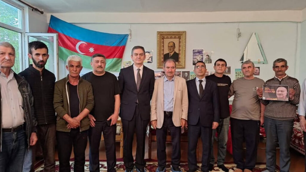 оппозиция не сдаётся