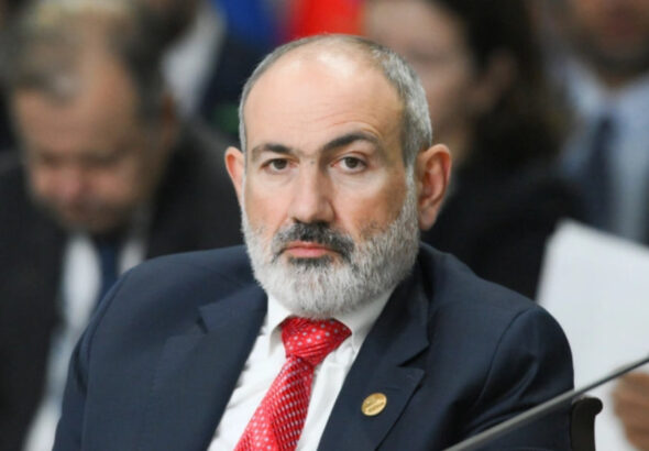 Пашинян поздравил короля