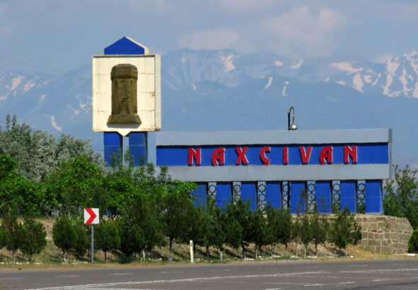 прямое управление Алиева