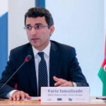 политика в отношении