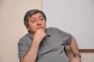 Азербайджанцы уезжают в Россию