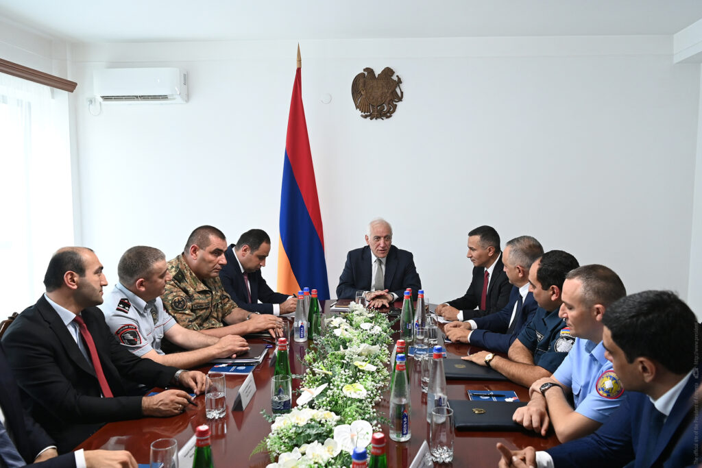 Перекрёсток мира
