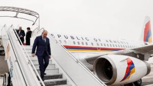 Пашинян отправился
