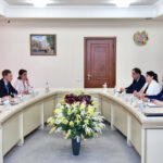 Представители посольства США
