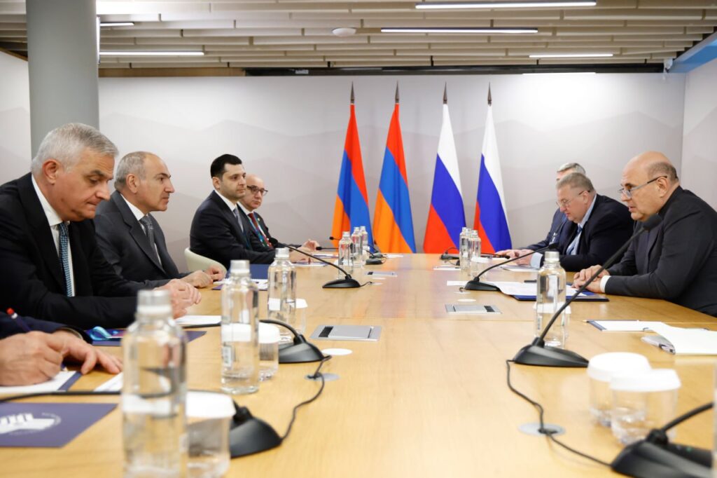 Мишустин провёл переговоры