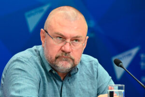 Азербайджан больше
