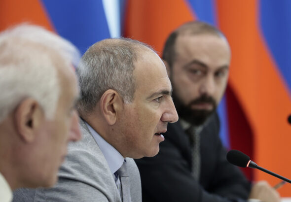 Доверие между Арменией