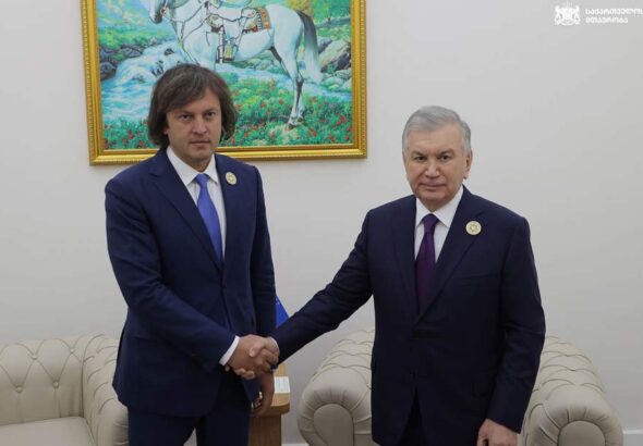 Узбекистана Шавкатом