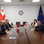 принял посла Армении