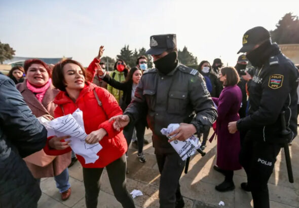 HRW призывает Трампа