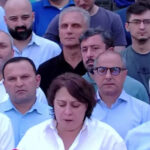 Восемь оппозиционных партий