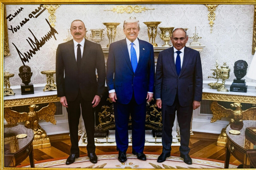 Алиев поблагодарил Дональда