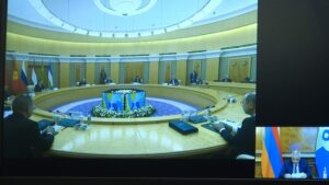 Григорян сделал замечание