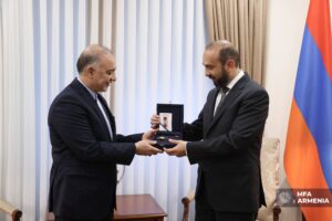 награждён Орденом Дружбы