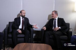 МИД Армении и Азербайджана