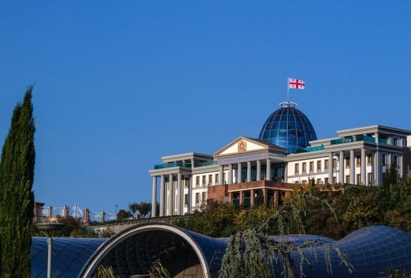 Долги Грузии перед