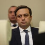 травмах у 11 задержанных