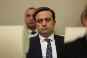 травмах у 11 задержанных