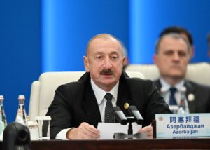 Алиев продолжает использовать