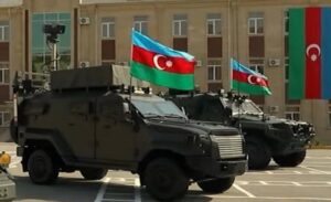 бронеавтомобиль на учениях
