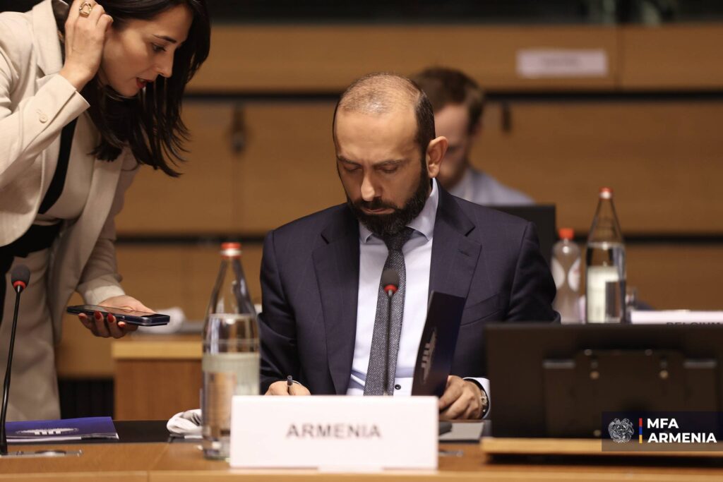 Мирзоян представил позицию