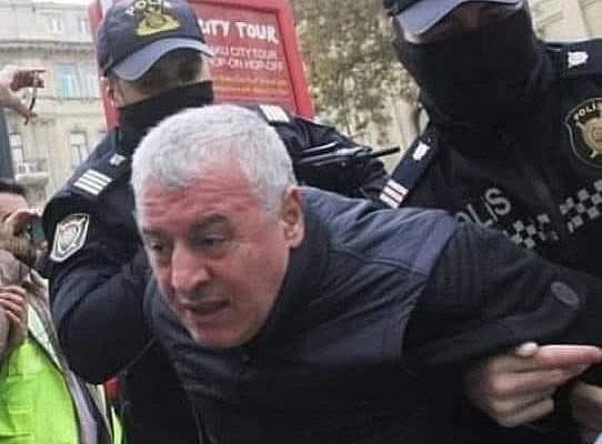 Режим Азербайджана настроен