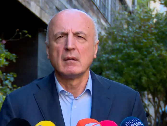 Смена власти должна происходить