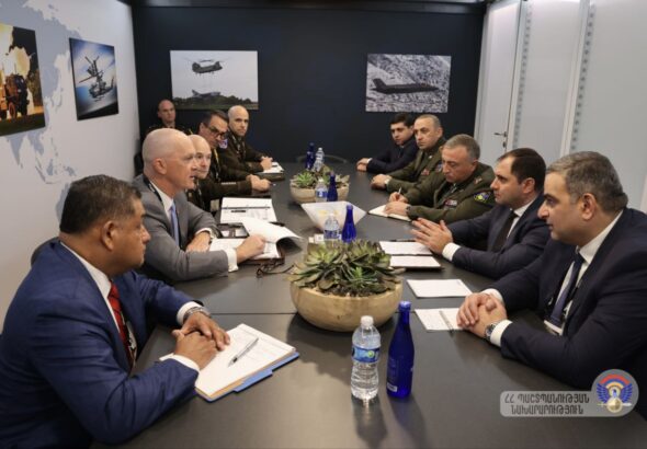 встретился с директором