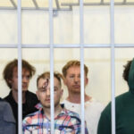 продлен арест членов