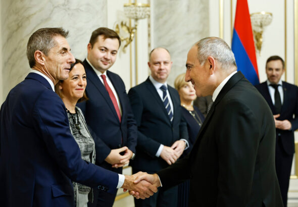 членами ПА «Евронест»