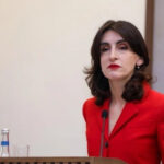 критикует Брюссель