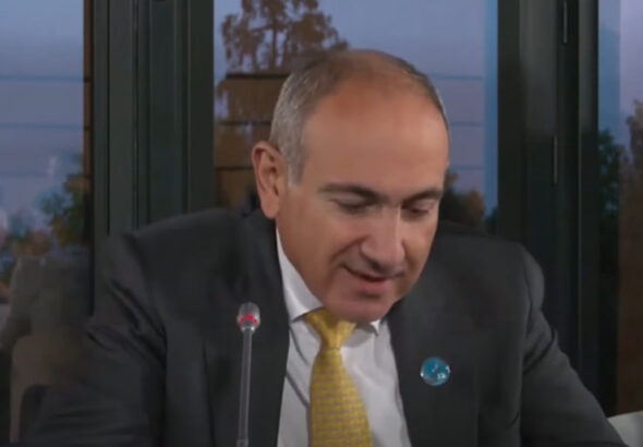 Пашинян в Париже