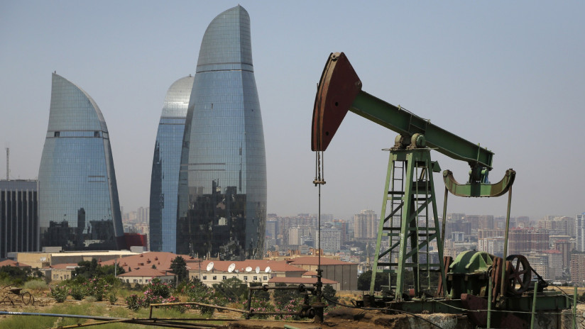 SOCAR сокращаются