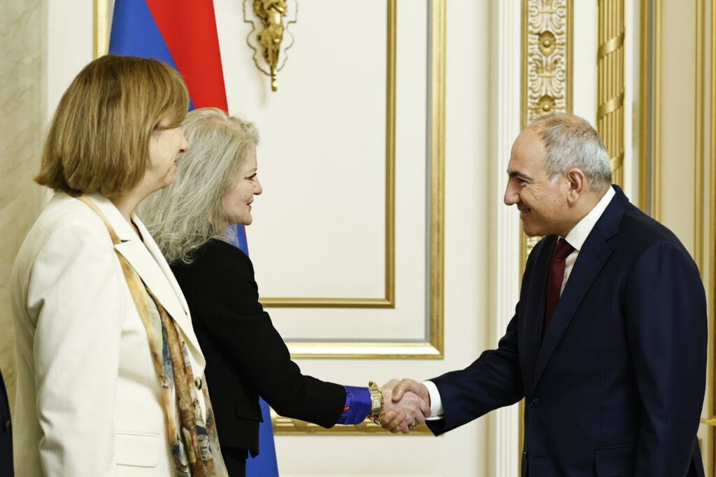 Пашинян обсудил проект TRIPP