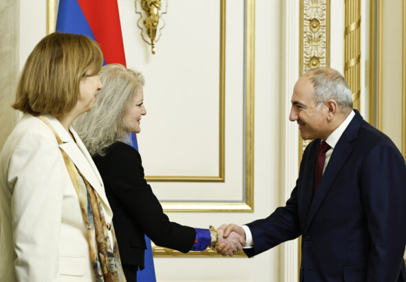 Пашинян обсудил проект TRIPP