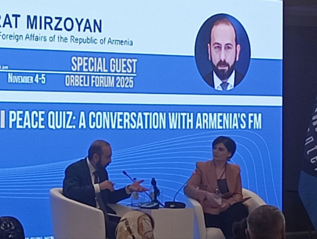 ответил Алиеву