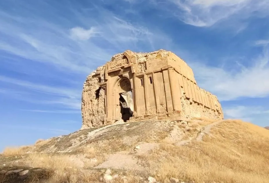 наследие Вана исчезает