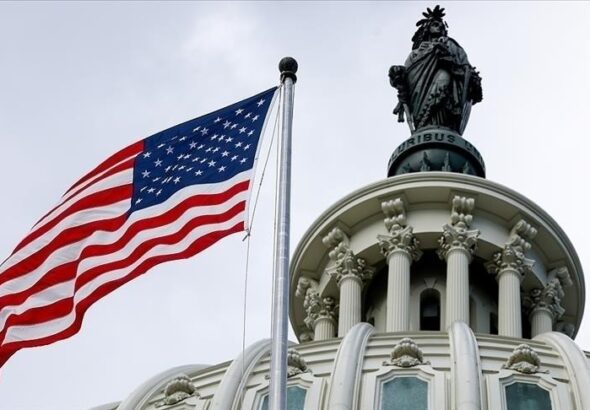 27 сенаторов США