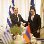 Армении в Афинах поднял