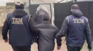 задержали 160 человек