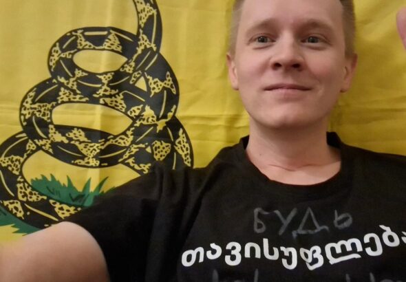 отказала «иноагенту» Владимиру