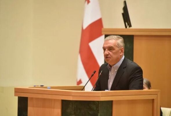 Петера Фишера относительно