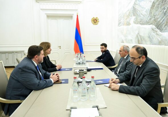 Пашинян провёл прощальную