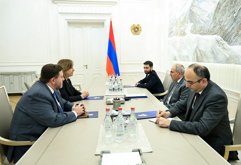 Пашинян провёл прощальную