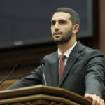 публично назвал Соловьева