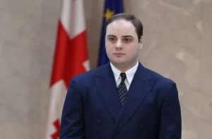 uNRZqrpqr5IriIzfNyW6mNUV8r8T1LhX7Aa2ym36_1200