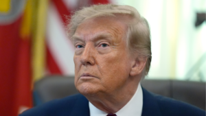 19745685_trump-lake-america-signing-img